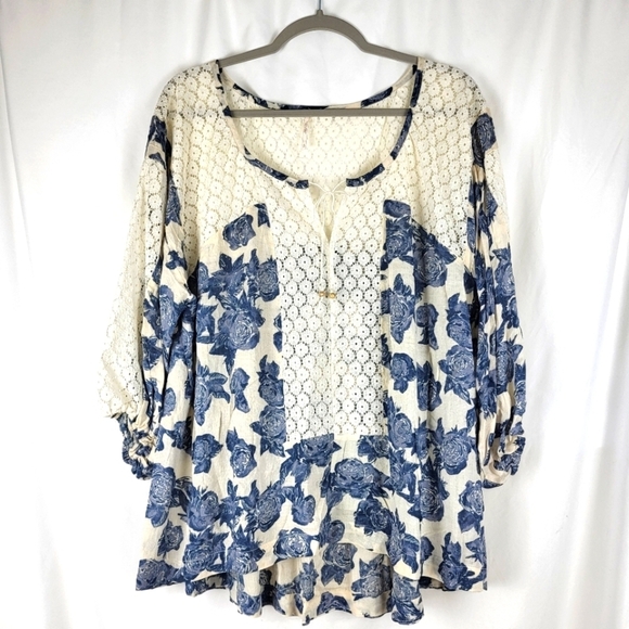 Free People Moon‎ River Peasant Blouse Top Blue Floral Lace Bohemian Oversized - Picture 1 of 10